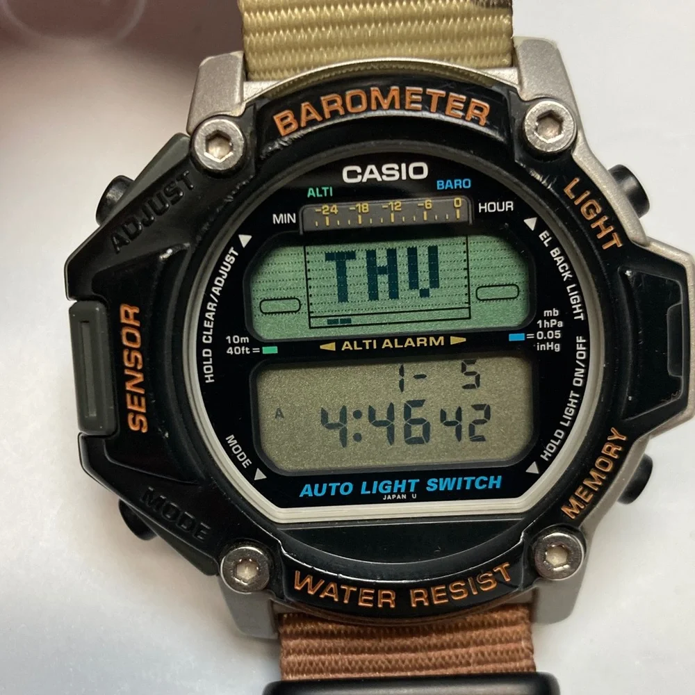 Casio PRT-20 Vintage digital watch, new battery, light works, desert camo nato